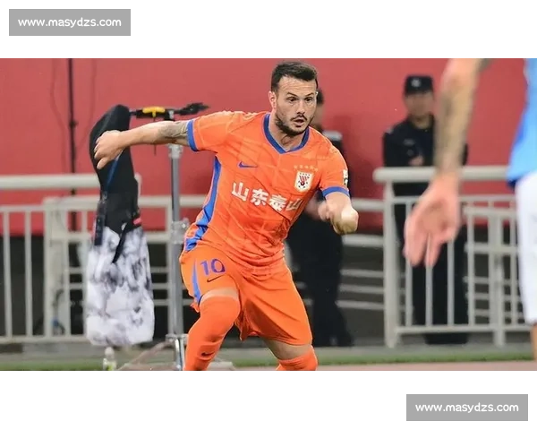 瓦神破荒!卡扎伊什维利单刀破门 23 球领跑 瓦神破荒!卡扎伊什维利单刀破门 23 球领跑